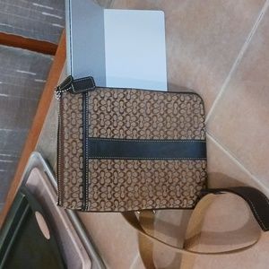Brown coach crossbody bag app. 8.5 /7 in.
